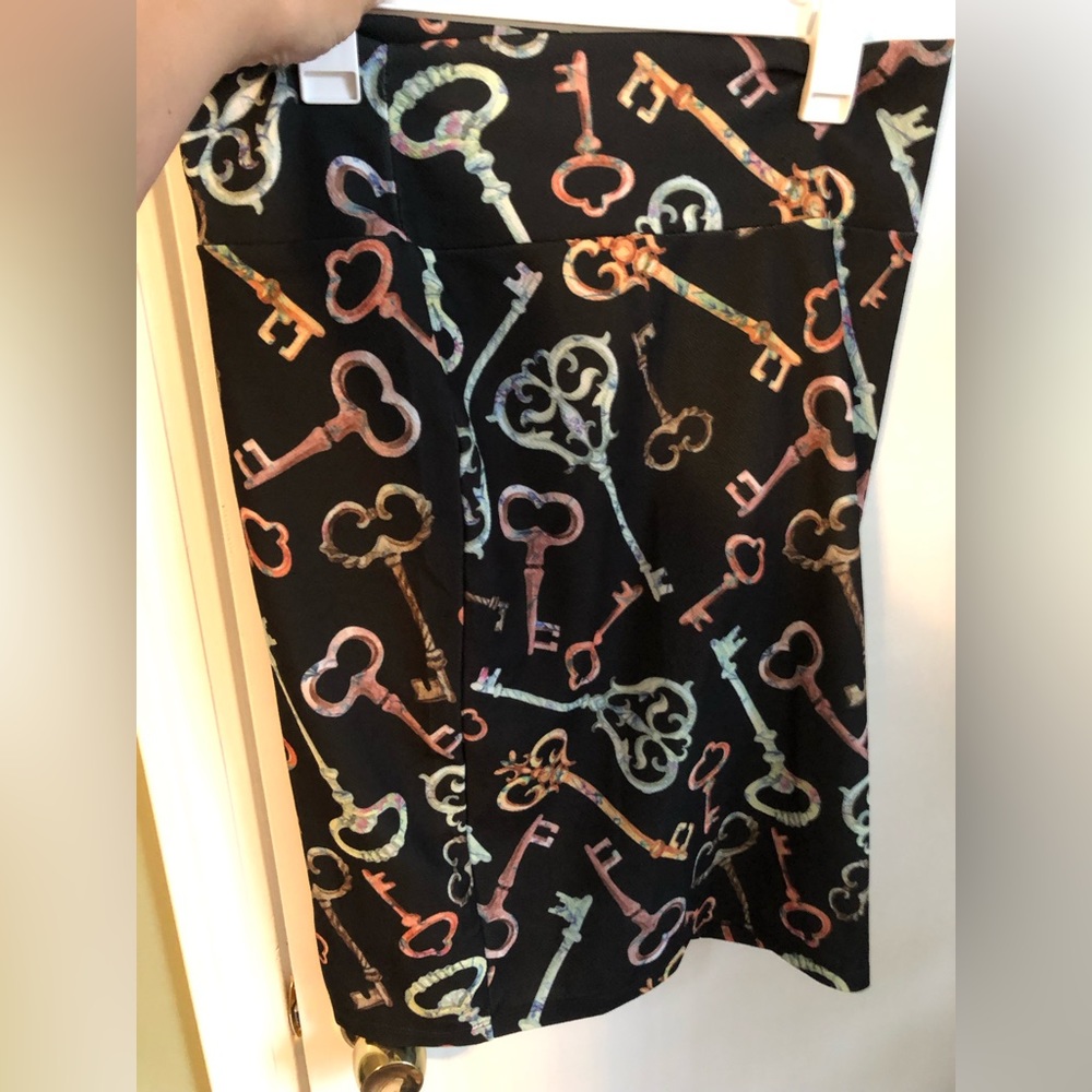 Lularoe brand new with tags Cassie skirt